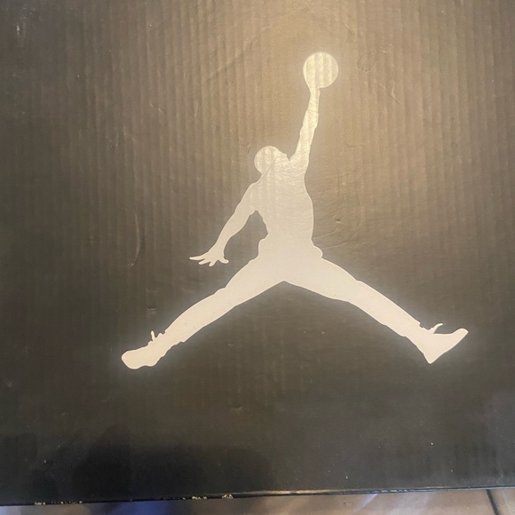 Light blue retro 3 Jordan’s - Picture 3 of 4